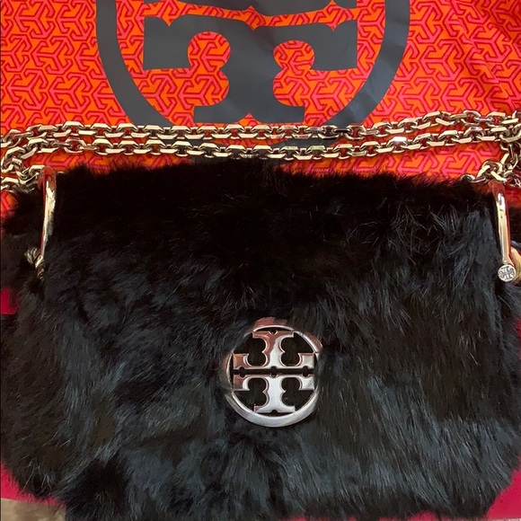 Tory Burch black Rabbit fur logo handbag w chain - Picture 2 of 8